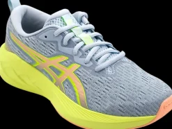 Asics Hardloopschoenen>Novablast 4 GS cool grey/ bright sunstone