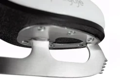 Playlife Kunstschaatsen><noscript><img width=